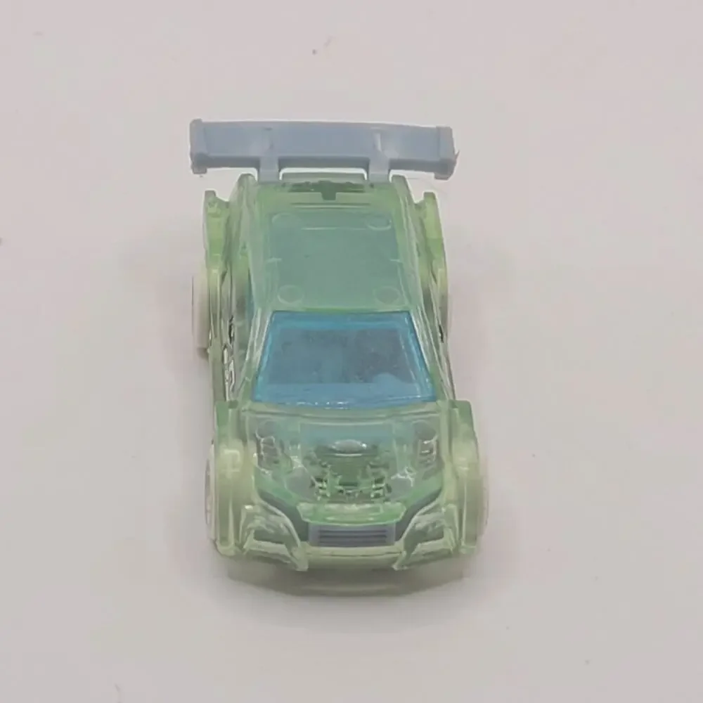 JIRAWAT / Hot Wheels 2014 Scale 1/64 Diecast Model Car